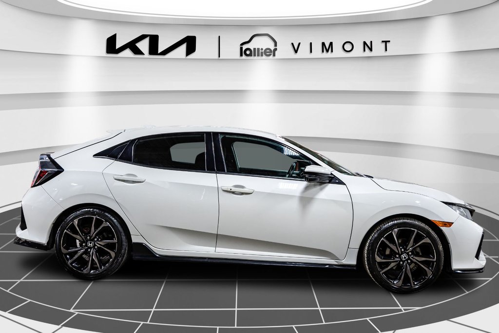 Honda Civic Hatchback Sport 2017 à , Québec - 17 - w1024h768px