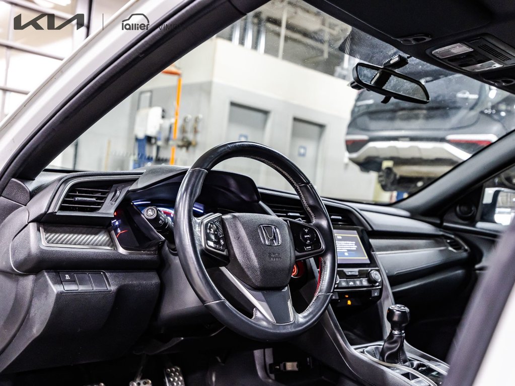 Honda Civic Hatchback Sport 2017 à , Québec - 21 - w1024h768px