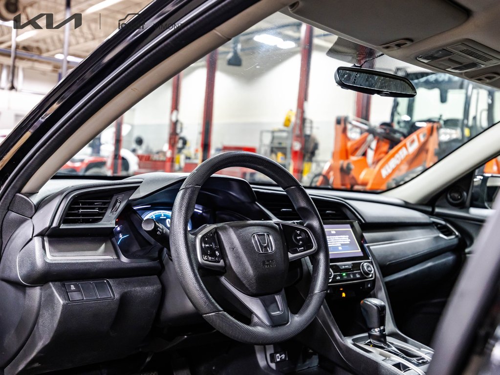 Honda Civic Sedan LX 2016 à , Québec - 20 - w1024h768px