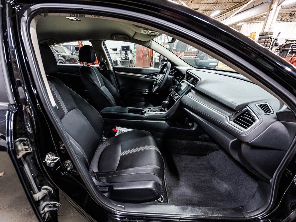 Honda Civic Sedan LX 2016 à , Québec - 9 - w1024h768px