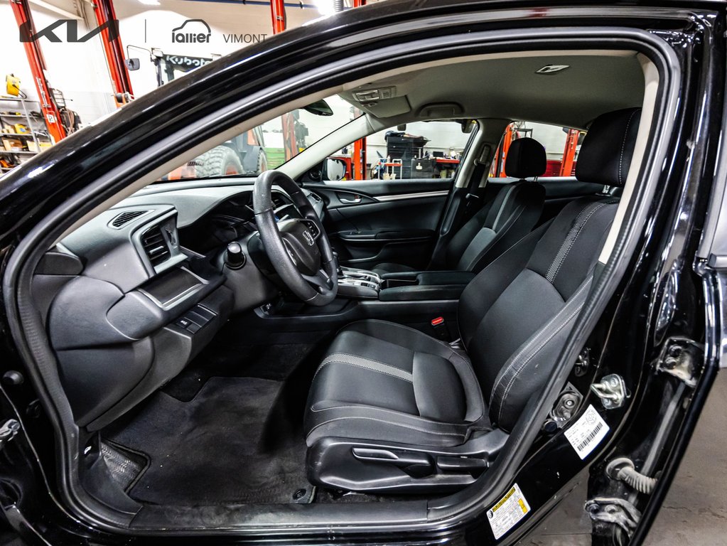 Honda Civic Sedan LX 2016 à , Québec - 7 - w1024h768px