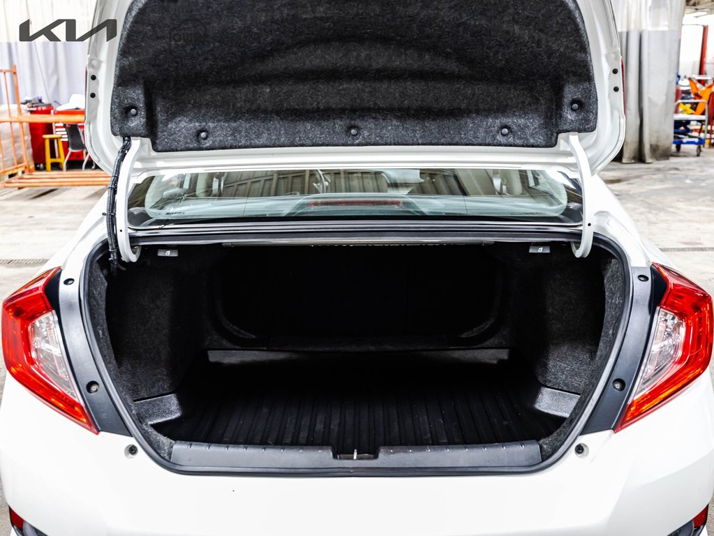 Honda Civic Sedan LX 2019 à , Québec - 24 - w1024h768px