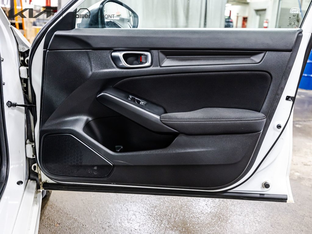 Honda Civic Sedan LX 2022 à , Québec - 16 - w1024h768px