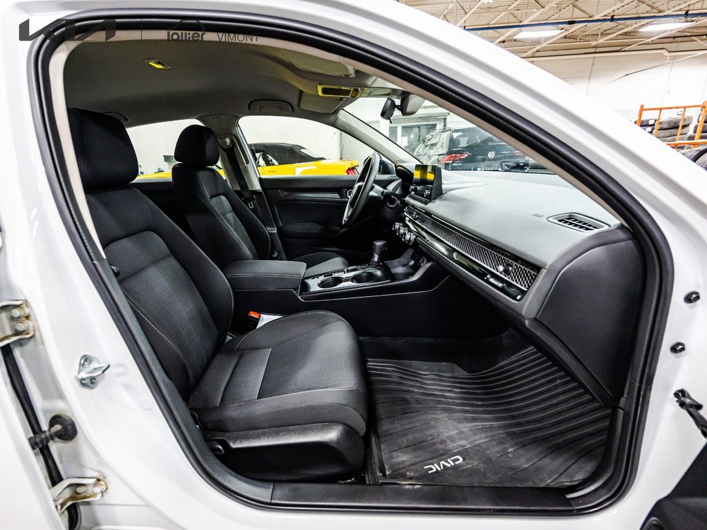 Honda Civic Sedan LX 2022 à , Québec - 17 - w1024h768px