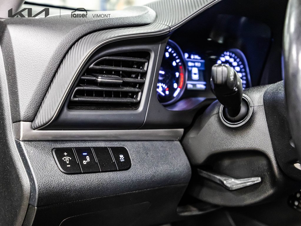 Hyundai Elantra Preferred 2019 à , Québec - 22 - w1024h768px