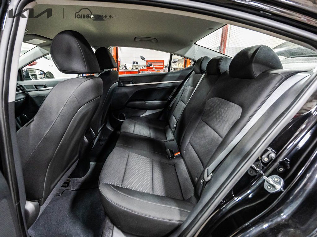 Hyundai Elantra Preferred 2019 à , Québec - 8 - w1024h768px