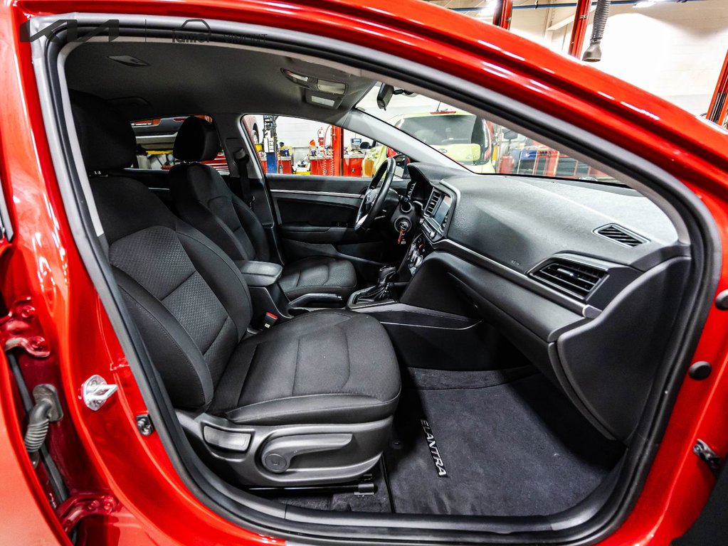 Hyundai Elantra Preferred 2020 à , Québec - 9 - w1024h768px