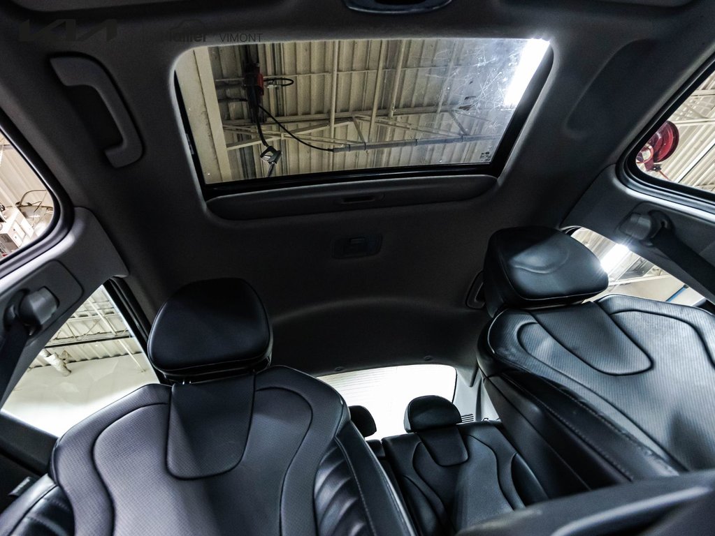 Hyundai Elantra Luxury 2023 à , Québec - 11 - w1024h768px