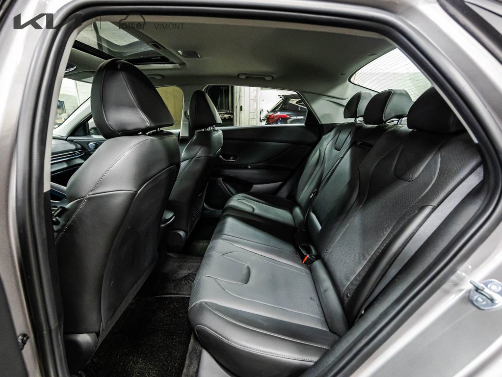 Hyundai Elantra Luxury 2023 à , Québec - 8 - w1024h768px