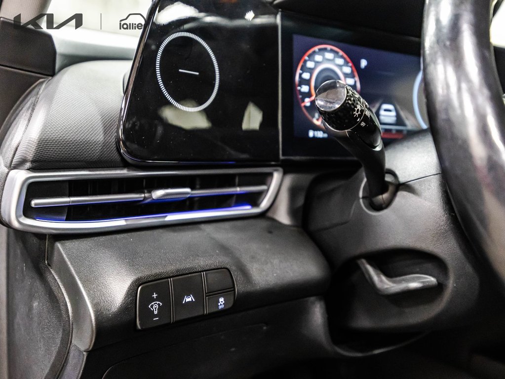 Hyundai Elantra Luxury 2023 à , Québec - 21 - w1024h768px