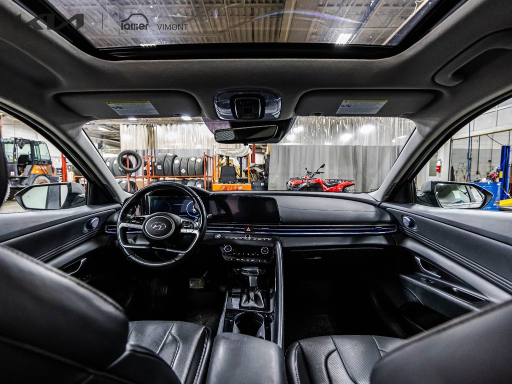 Hyundai Elantra Luxury 2023 à , Québec - 10 - w1024h768px