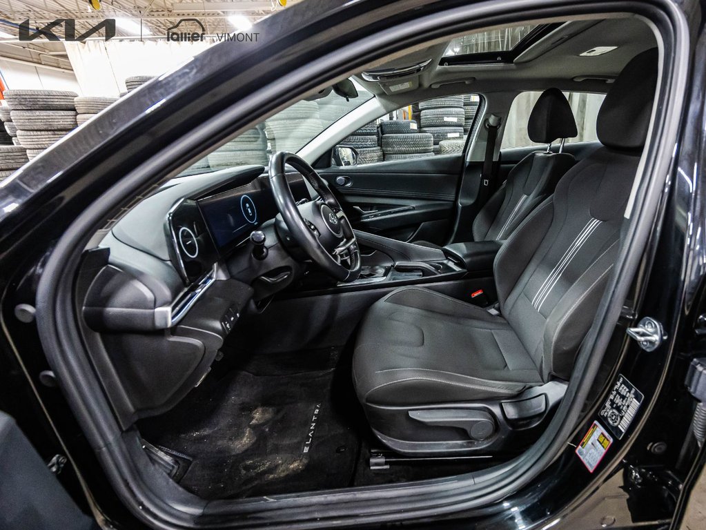 Hyundai Elantra Preferred 2023 à Montréal, Québec - 8 - w1024h768px