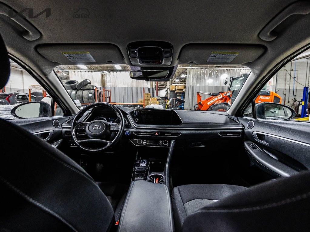 Hyundai Sonata Preferred 2023 à , Québec - 11 - w1024h768px