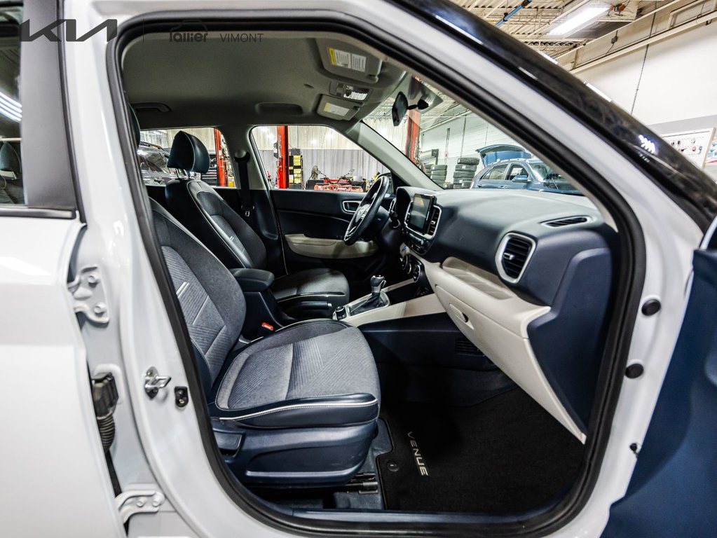Hyundai Venue Urban 2022 à , Québec - 18 - w1024h768px