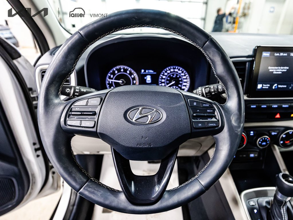 Hyundai Venue Urban 2022 à , Québec - 22 - w1024h768px