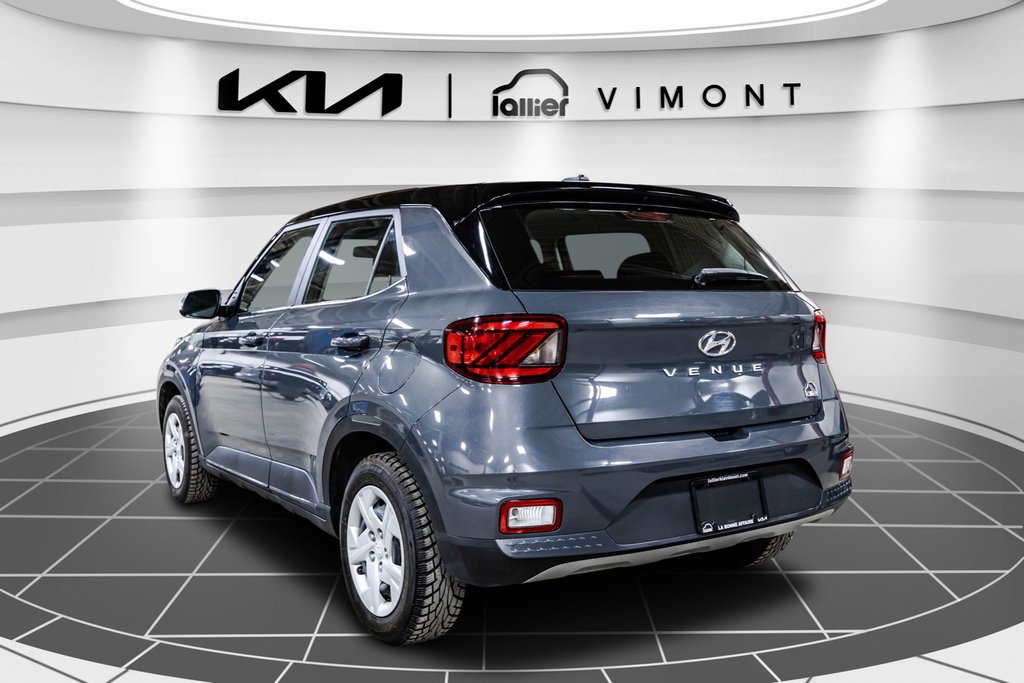 Hyundai Venue Essential 2024 à , Québec - 13 - w1024h768px