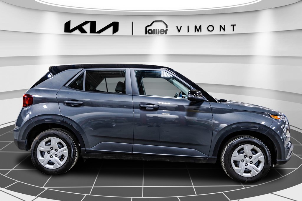 Hyundai Venue Essential 2024 à , Québec - 16 - w1024h768px