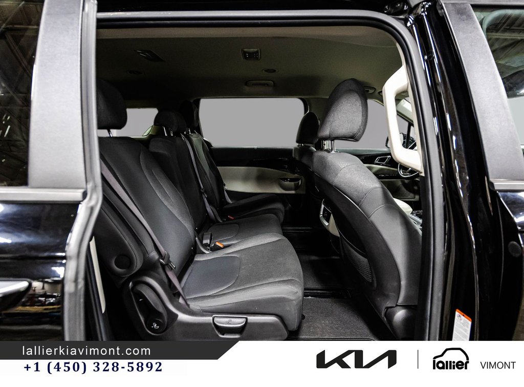 2022 Kia Carnival LX+ in Montréal, Quebec - 11 - w1024h768px