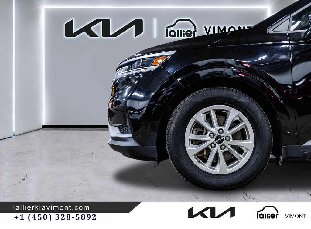2022 Kia Carnival LX+ in Montréal, Quebec - 20 - w1024h768px