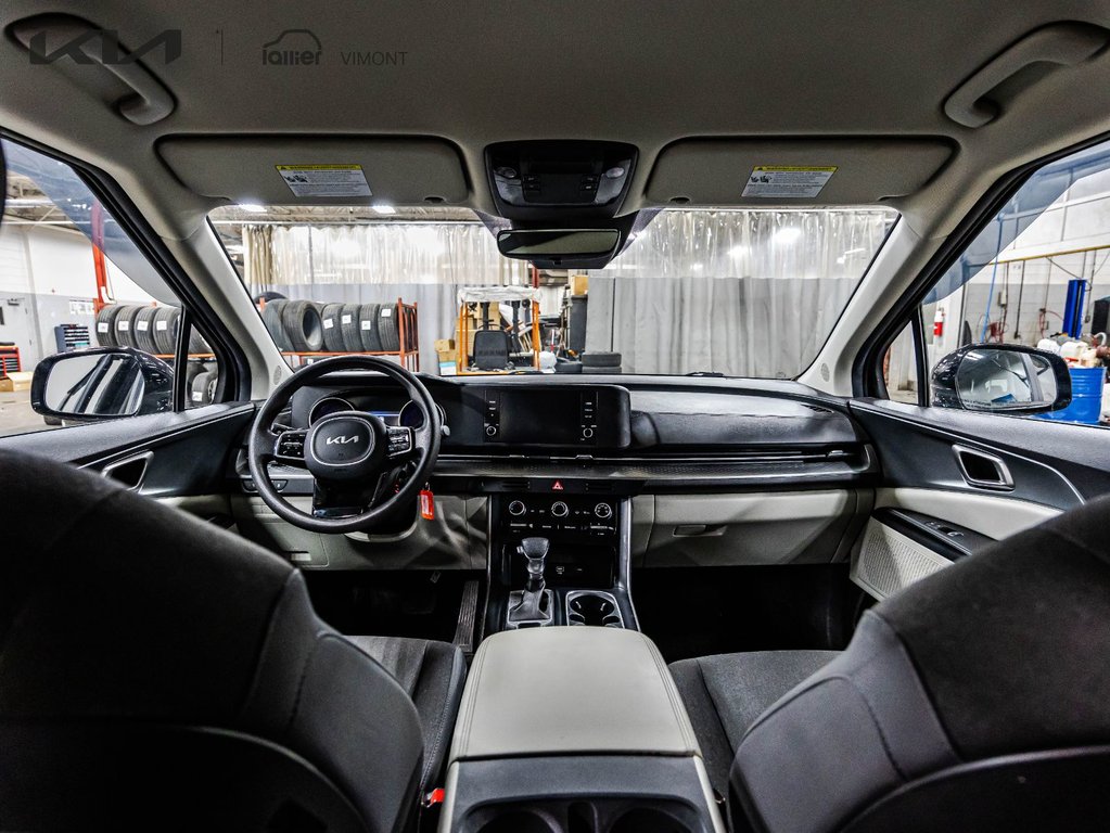 Kia Carnival LX 2023 à , Québec - 13 - w1024h768px