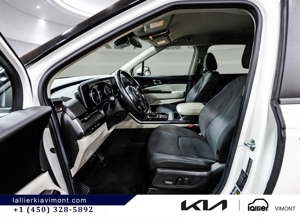 Kia Carnival LX+ 2023 à Montréal, Québec - 9 - w1024h768px