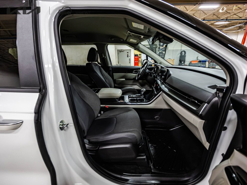 Kia Carnival LX+ 2024 à Montréal, Québec - 12 - w1024h768px
