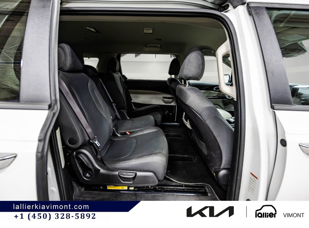 Kia Carnival LX+ 2024 à Montréal, Québec - 11 - w1024h768px