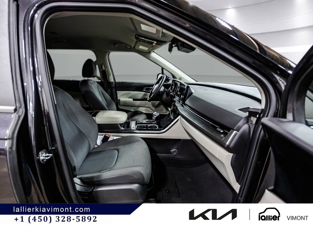 Kia Carnival LX+ 2024 à Montréal, Québec - 12 - w1024h768px