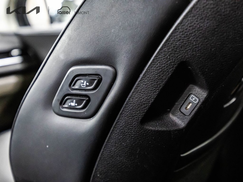 Kia Carnival EX 2025 à , Québec - 25 - w1024h768px