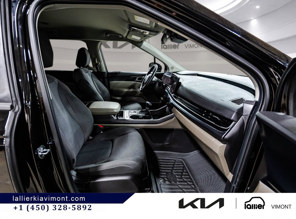 2025 Kia Carnival LX+ in Montréal, Quebec - 11 - w1024h768px