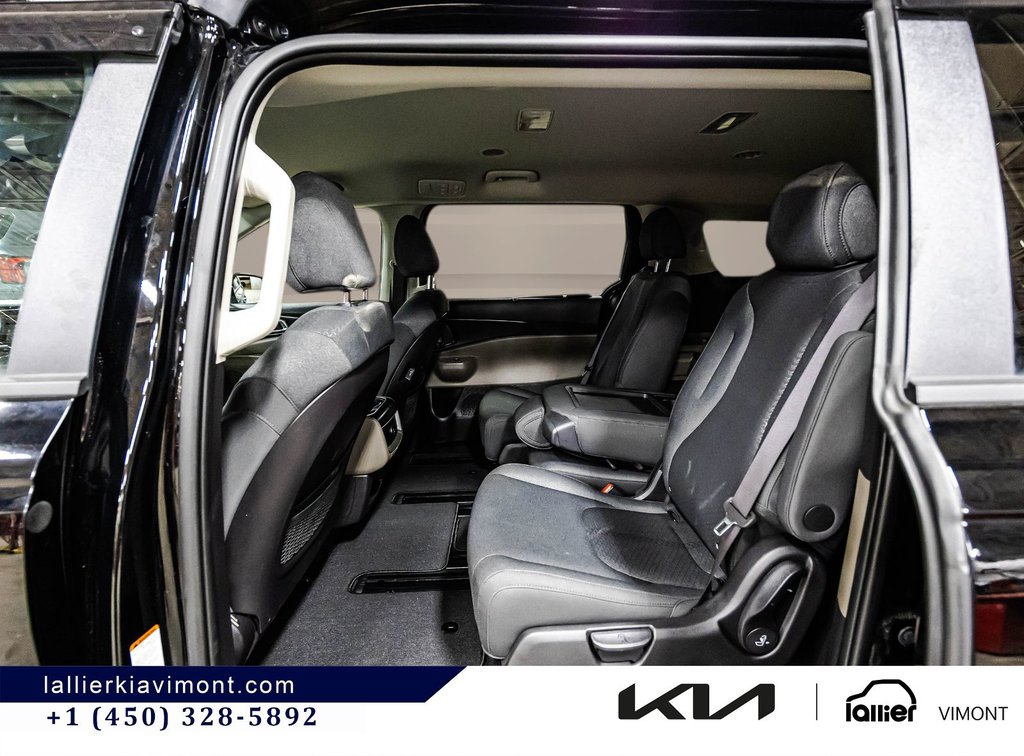 2025 Kia Carnival LX+ in Montréal, Quebec - 10 - w1024h768px