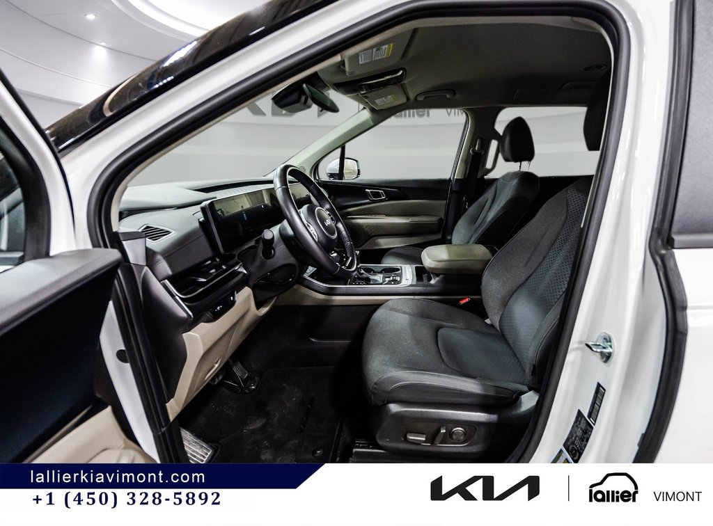 Kia Carnival LX+ 2025 à Montréal, Québec - 9 - w1024h768px