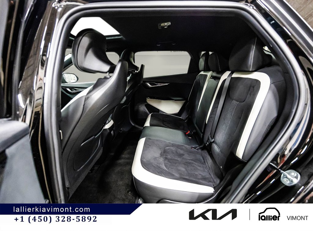 Kia EV6 Land w/GT-Line Pkg 2 2024 à Montréal, Québec - 11 - w1024h768px