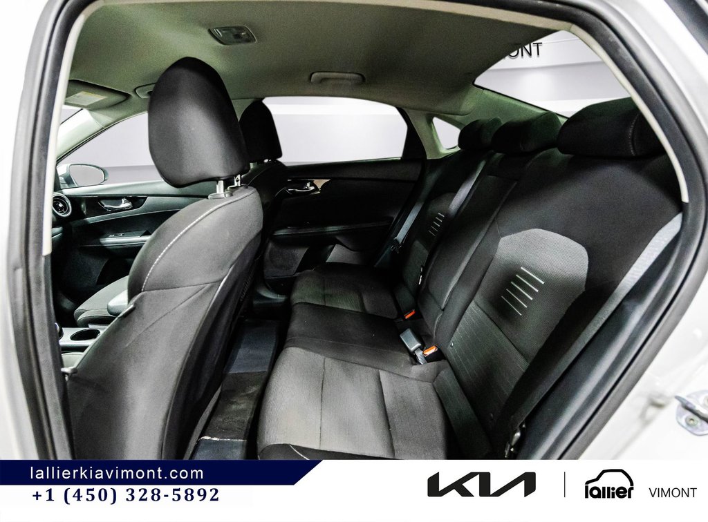 2019 Kia Forte EX in Montréal, Quebec - 10 - w1024h768px