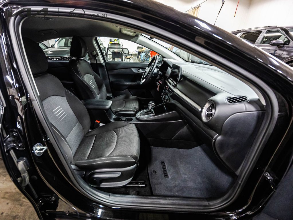 2020 Kia Forte LX in Montréal, Quebec - 11 - w1024h768px