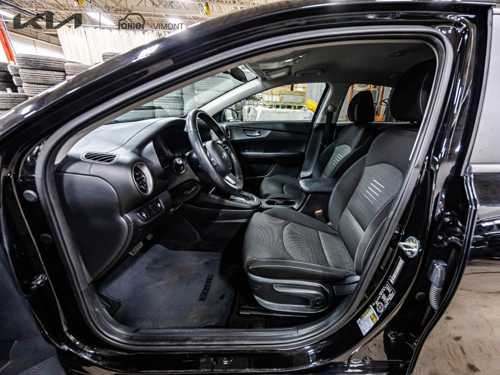 2020 Kia Forte LX in Montréal, Quebec - 9 - w1024h768px