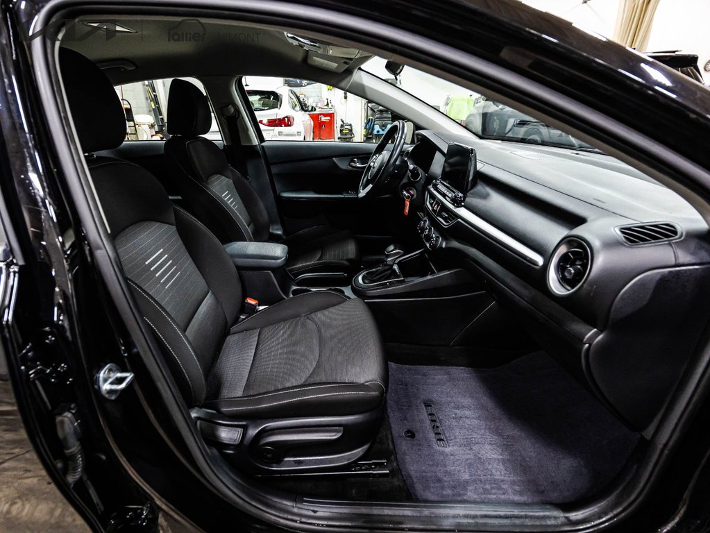 Kia Forte LX 2021 à , Québec - 11 - w1024h768px