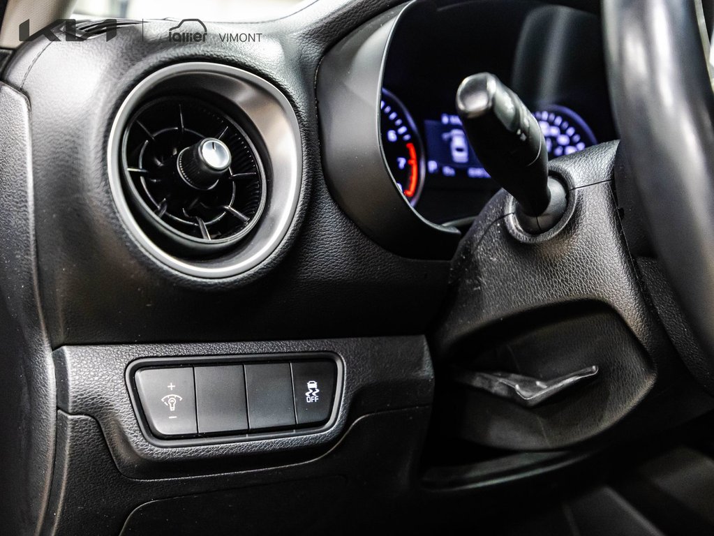 Kia Forte LX 2021 à , Québec - 23 - w1024h768px