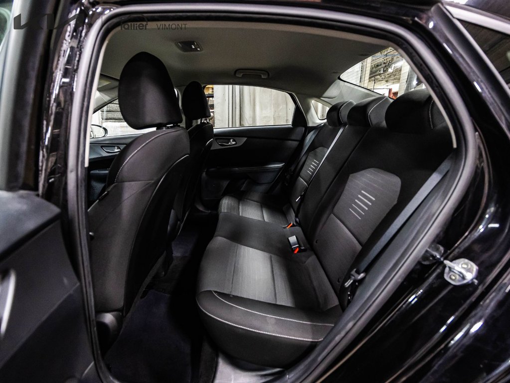 Kia Forte LX 2021 à , Québec - 10 - w1024h768px
