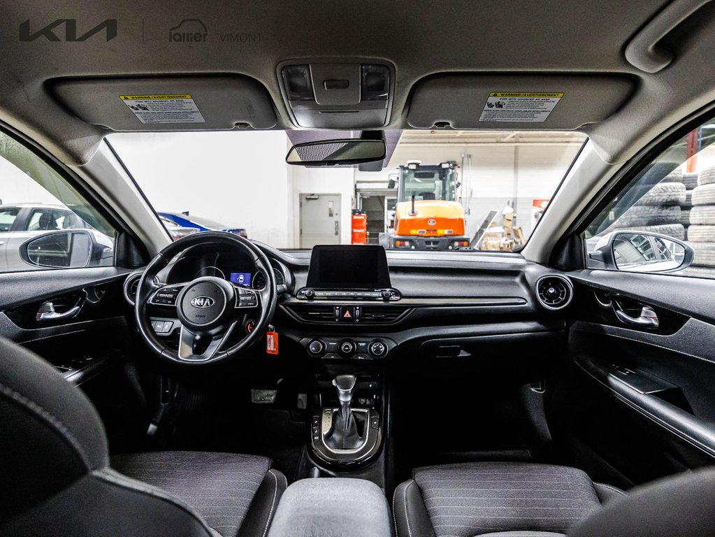2021 Kia Forte EX in Montréal, Quebec - 12 - w1024h768px