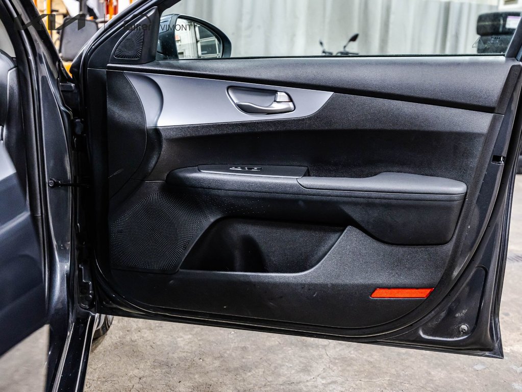 2022 Kia Forte LX in , Quebec - 16 - w1024h768px