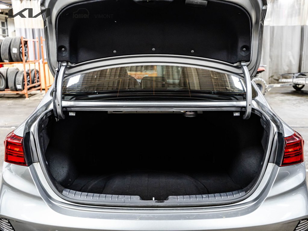 Kia Forte GT Limited 2022 à , Québec - 25 - w1024h768px