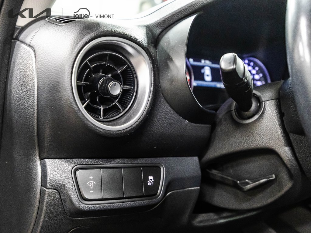 Kia Forte LX 2022 à , Québec - 23 - w1024h768px