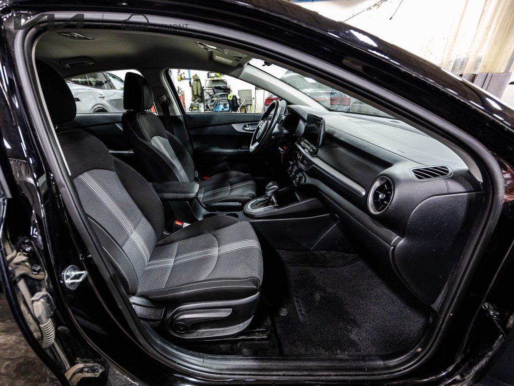 Kia Forte LX 2022 à Montréal, Québec - 11 - w1024h768px