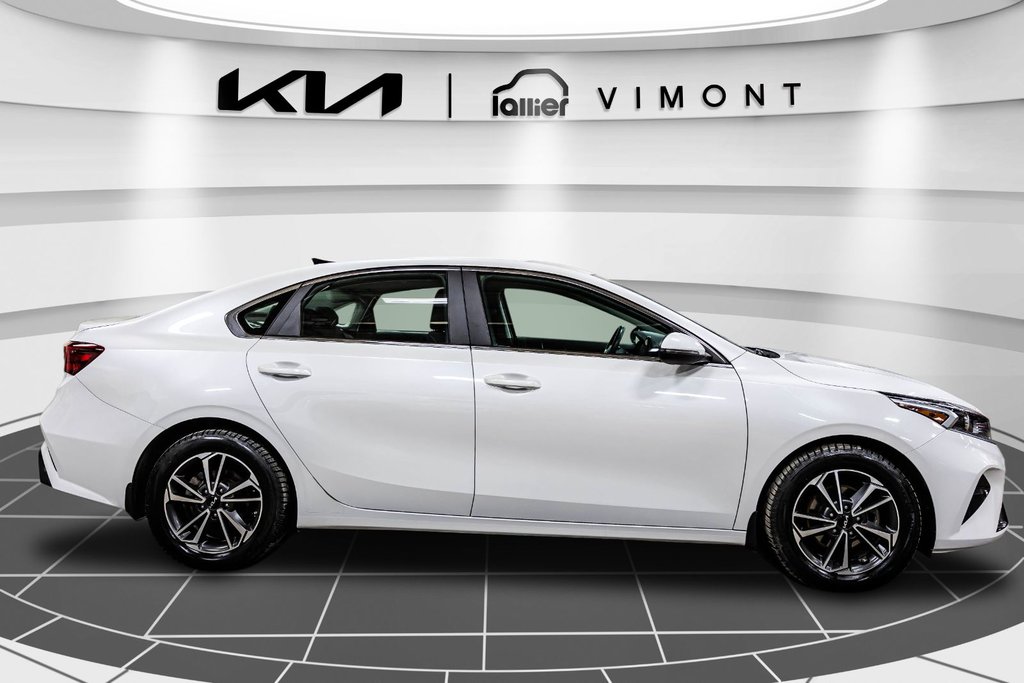 Kia Forte EX 2022 à Montréal, Québec - 17 - w1024h768px