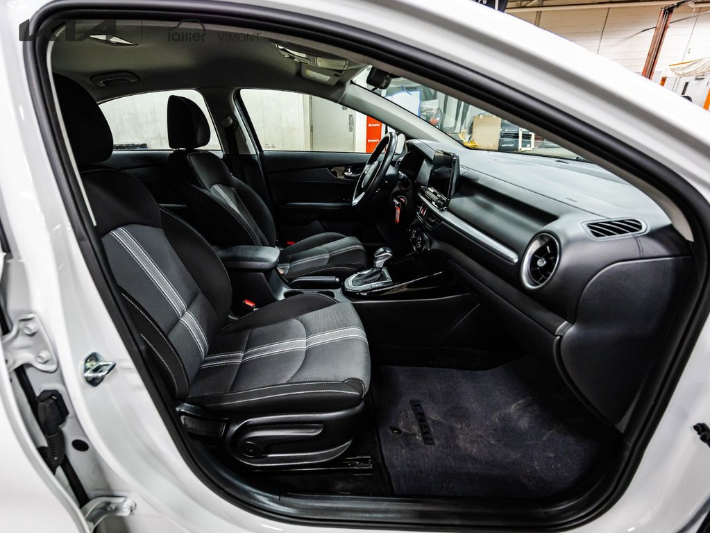 Kia Forte EX 2022 à Montréal, Québec - 11 - w1024h768px