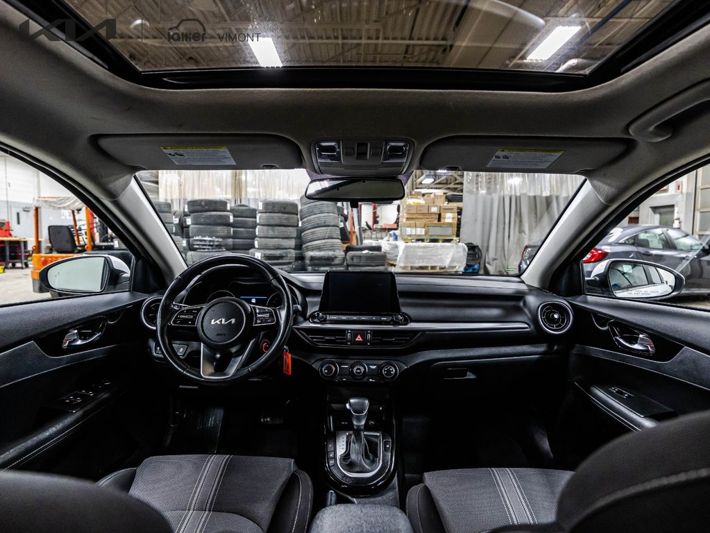 Kia Forte EX+ 2022 à Montréal, Québec - 12 - w1024h768px