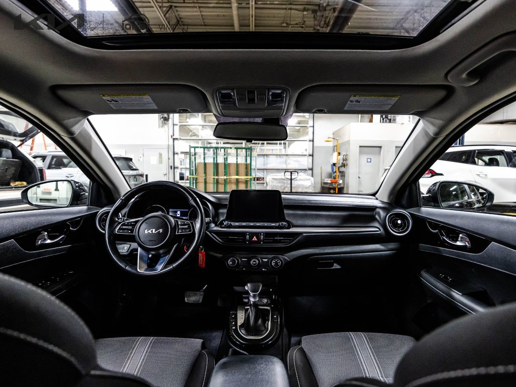 Kia Forte EX+ 2022 à Montréal, Québec - 12 - w1024h768px
