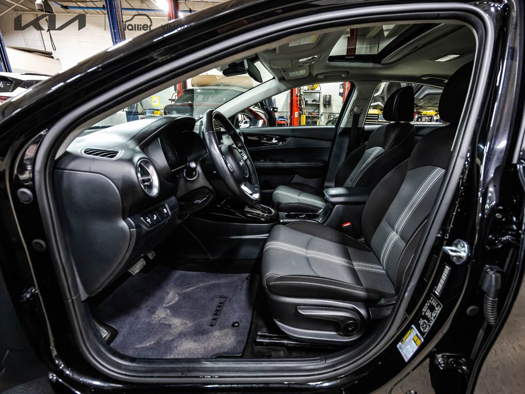 Kia Forte EX+ 2022 à Montréal, Québec - 9 - w1024h768px