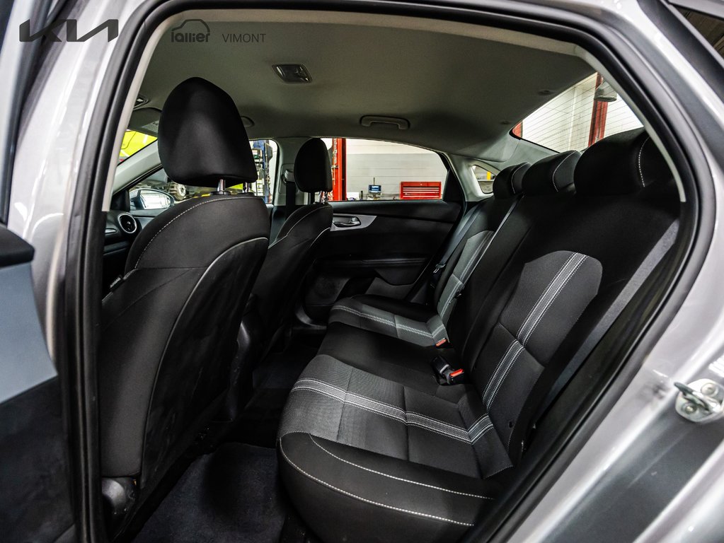 Kia Forte LX 2023 à , Québec - 8 - w1024h768px